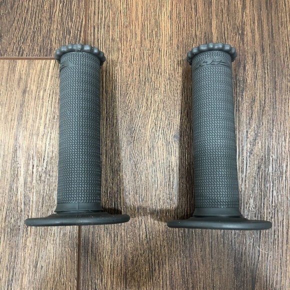 FLY RACING CONTROL Rubber Grips RACE LITE MEDIUM Shock Absorb GREY 24-3021 - Picture 4 of 8